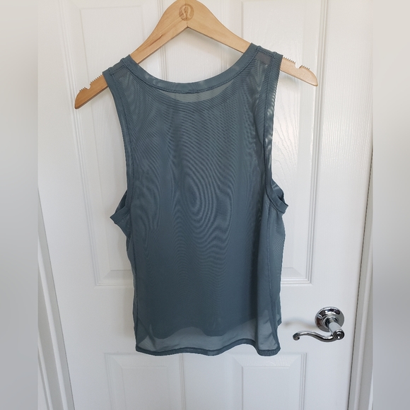 Lululemon mesh tank - Picture 2 of 3